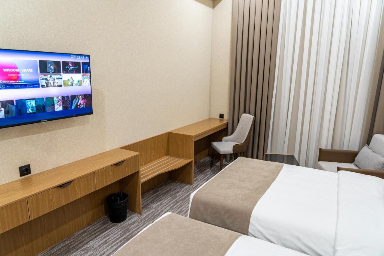 Mirzo Hotel Tashkent Exterior photo
